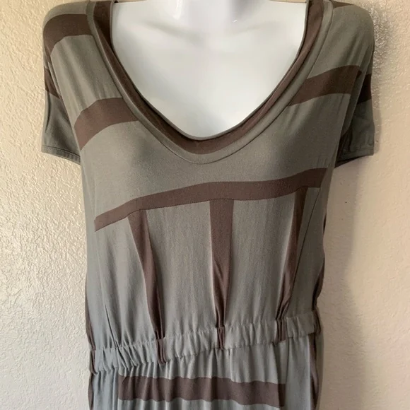 LUNN Lagenlook Gray Stripe Asymmetrical Waist Cap Sleeve Midi Dress Size 4 - Picture 3 of 7